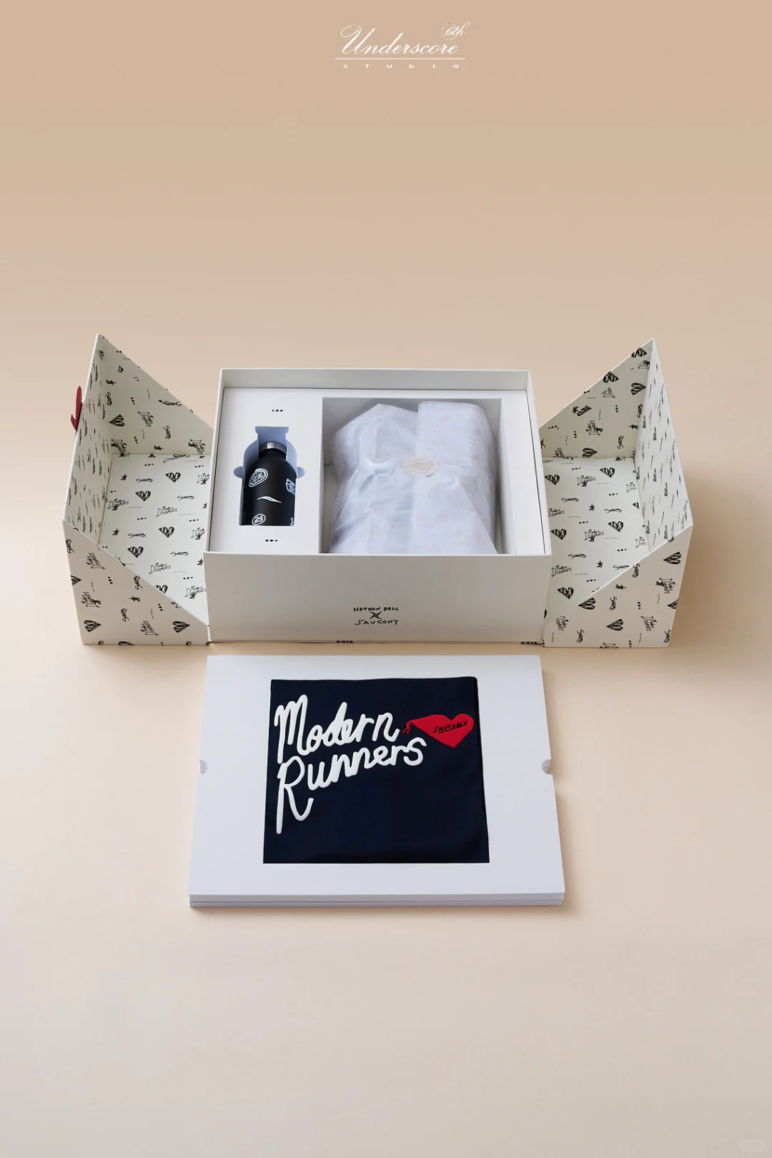 double door magnetic gift box with inner tray 6