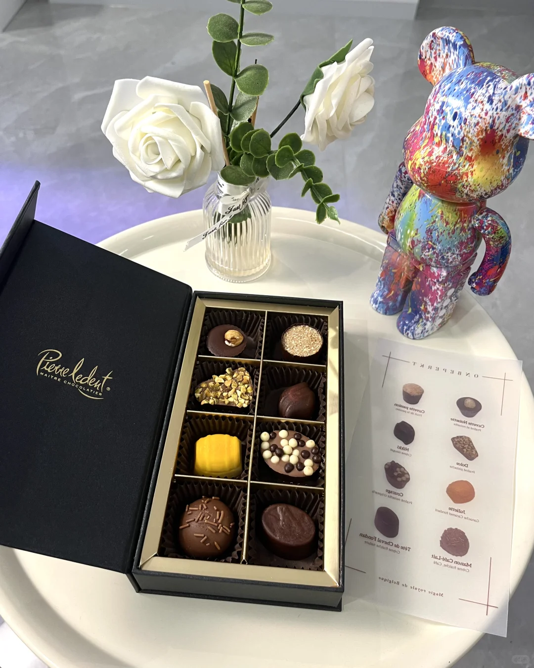 Luxury magnetic chocolate gift box with premium rigid packaging